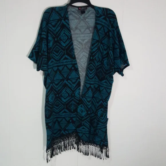 Delirious Cape - Picture 4 of 11